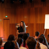 phil.cologne 2018: Verena Friederike Hasel zu Gast im KLASSE DENKEN-Programm für Schulklassen © Ast/Juergens