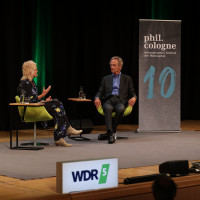 phil.cologne 2022: 11.06. Freiheit oder Pflicht? Mit Bernhard Schlink. Mod.: Svenja Flaßpöhler ©Ast/Juergens