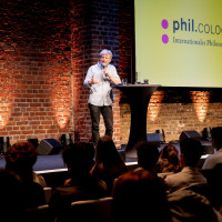 phil.COLOGNE 2025: 23.06. KlasseDenken: Wer hat, der hat. Über Geld und Gerechtigkeit. Mit Christian Neuhäuser und Jürgen Wiebicke ©Katja Tauber