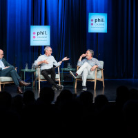 phil.COLOGNE 2025: 28.06. Warum Krieg kein Schicksal ist – Harald Meller, Kai Michel und Carel van Schaik über die Evolution der Gewalt. Mod.: Gert Scobel ©Hieronymus Rönneper