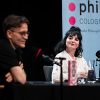 phil.COLOGNE 2025: 29.06. „Die Barbarei beginnt immer mit der Abschaffung der Menschenrechte“ – Ein Abend für Thomas Mann mit Mely Kiyak, Maria Schrader und Daniel Schreiber ©Hieronymus Rönneper