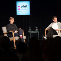 phil.COLOGNE 2026: 09.06. KlasseDenken: Klassismus. Warum Herkunft über Chancen entscheidet – und wie sich das ändern lässt. Mit Francis Seeck Mod.: Benni Bauerdick © Katja Tauber