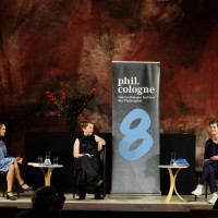 phil.cologne 2020: v.l.n.r.: Barbara Bleisch, Millay Hyatt und Susanne Schmetkamp ©Ast/Juergens